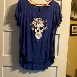 Betsy Johnson high low t shirt 1x